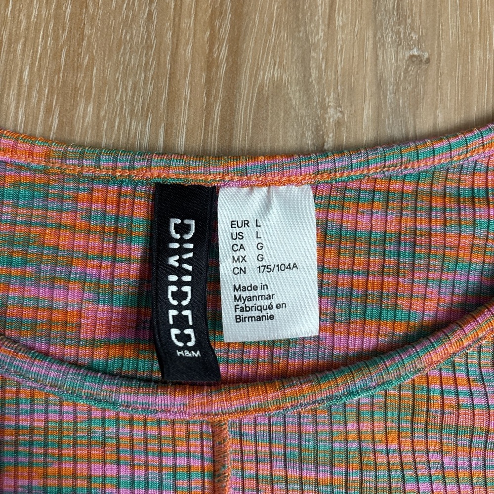 H&M Multicolor Patterned Crop Top - Picture 2 of 2